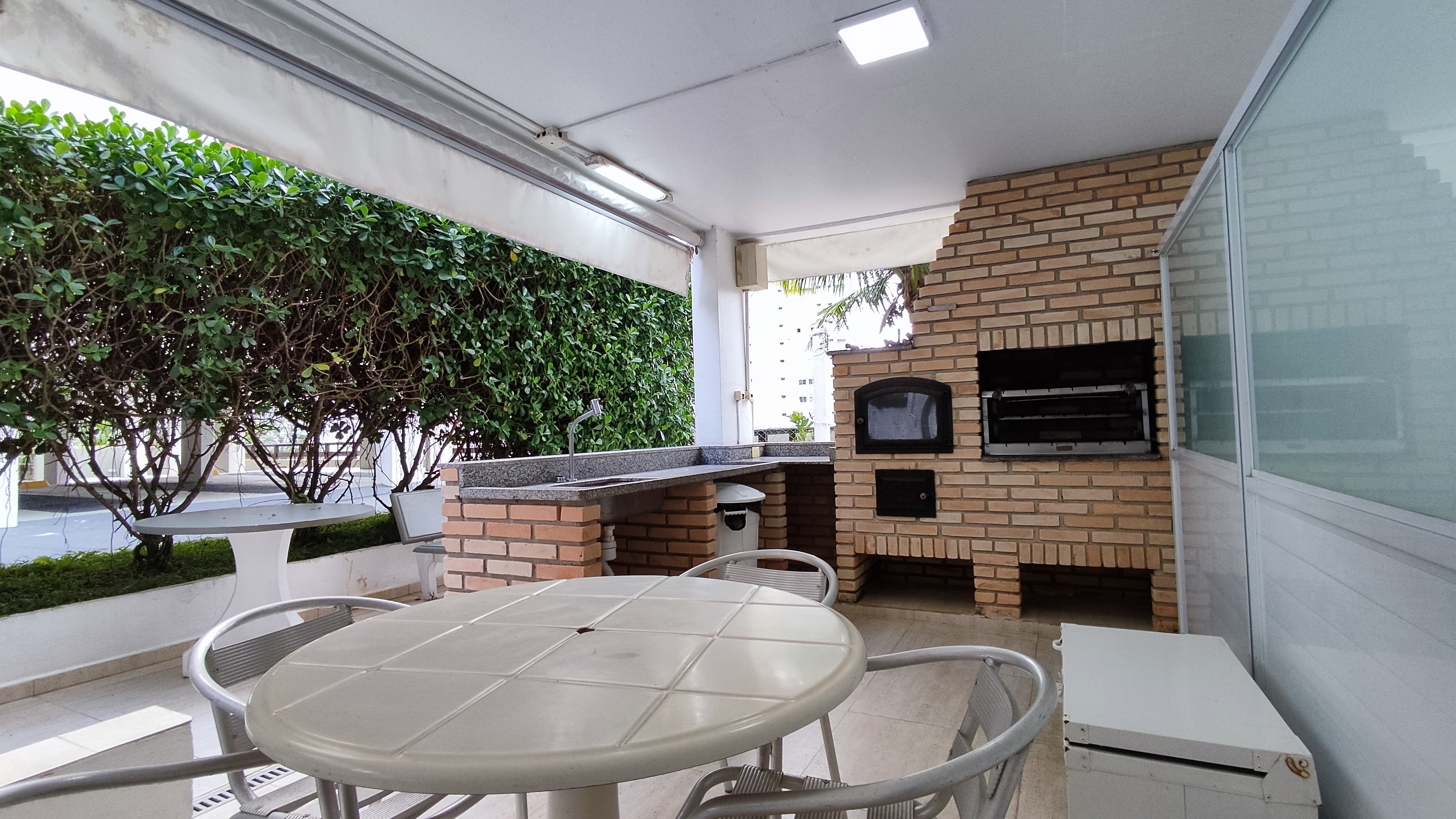 Apartamento com 3 dormitórios à venda, 100 m² por R$ 750.000,00 - Praia da Enseada – Tortugas - Guarujá/SP