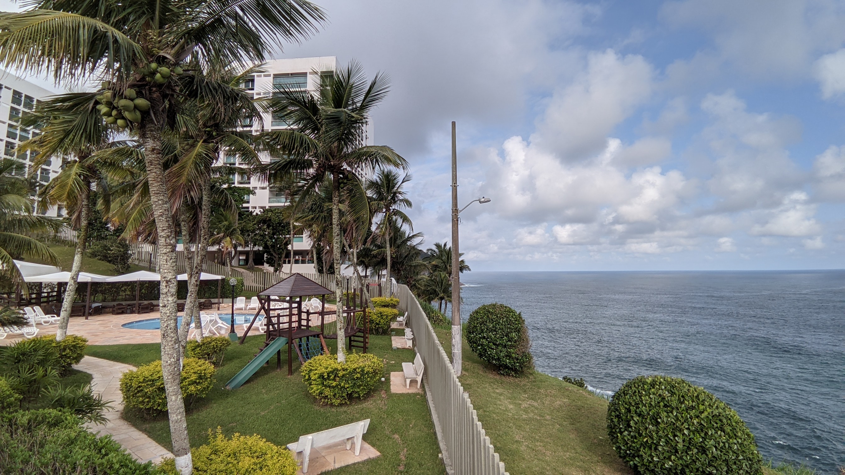 Apartamento com 3 dormitórios à venda, 100 m² por R$ 750.000,00 - Praia da Enseada – Tortugas - Guarujá/SP