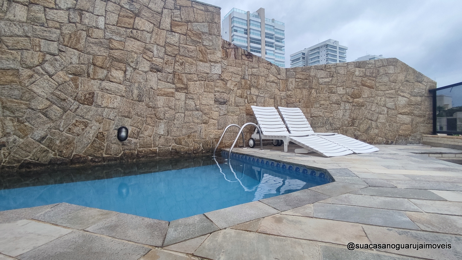 Apartamento com 2 dormitórios à venda, 160 m² por R$ 900.000,00 - Praia da Enseada – Aquário - Guarujá/SP