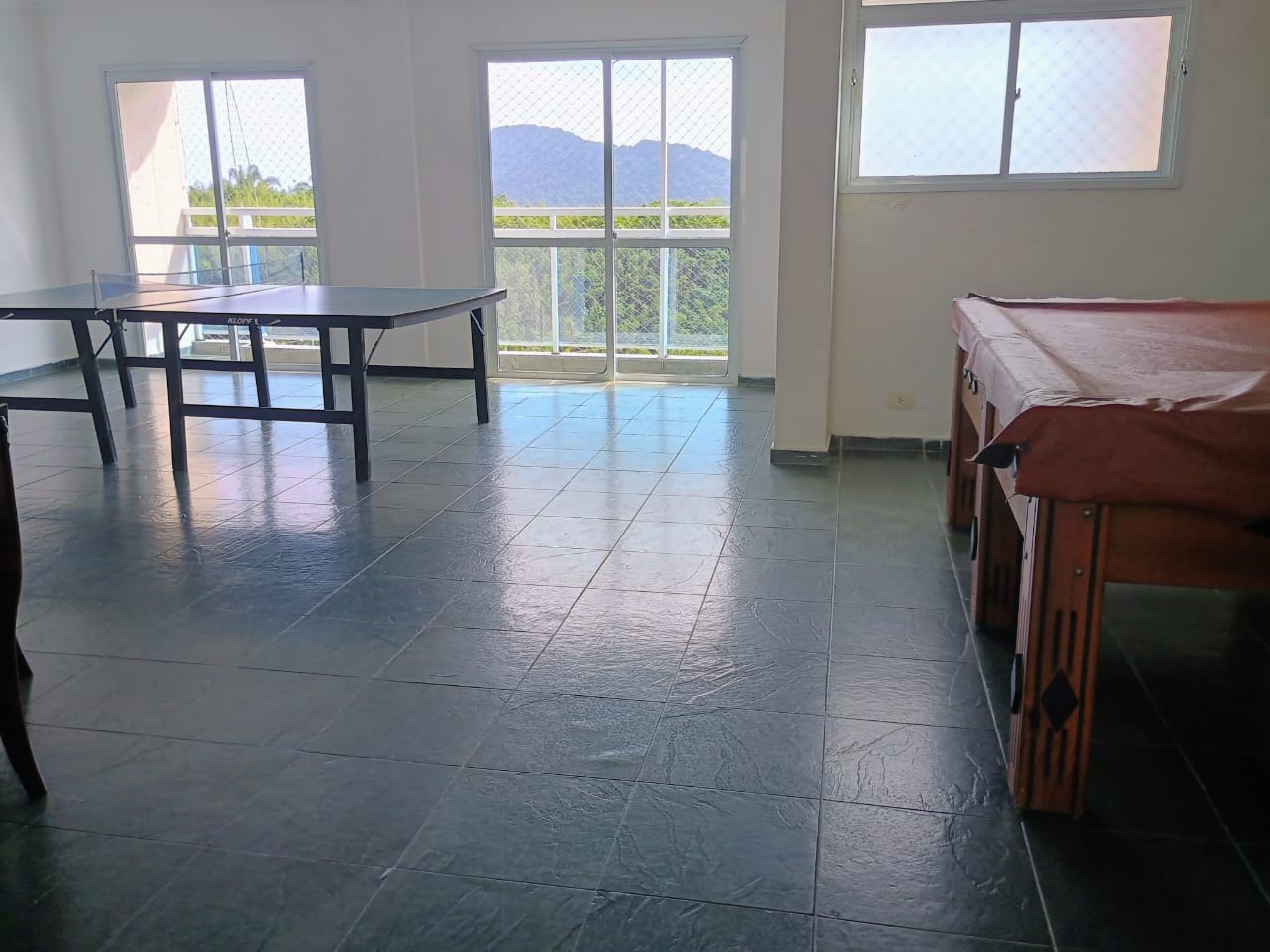 Apartamento para alugar com 3 quartos, 98m² - Foto 2