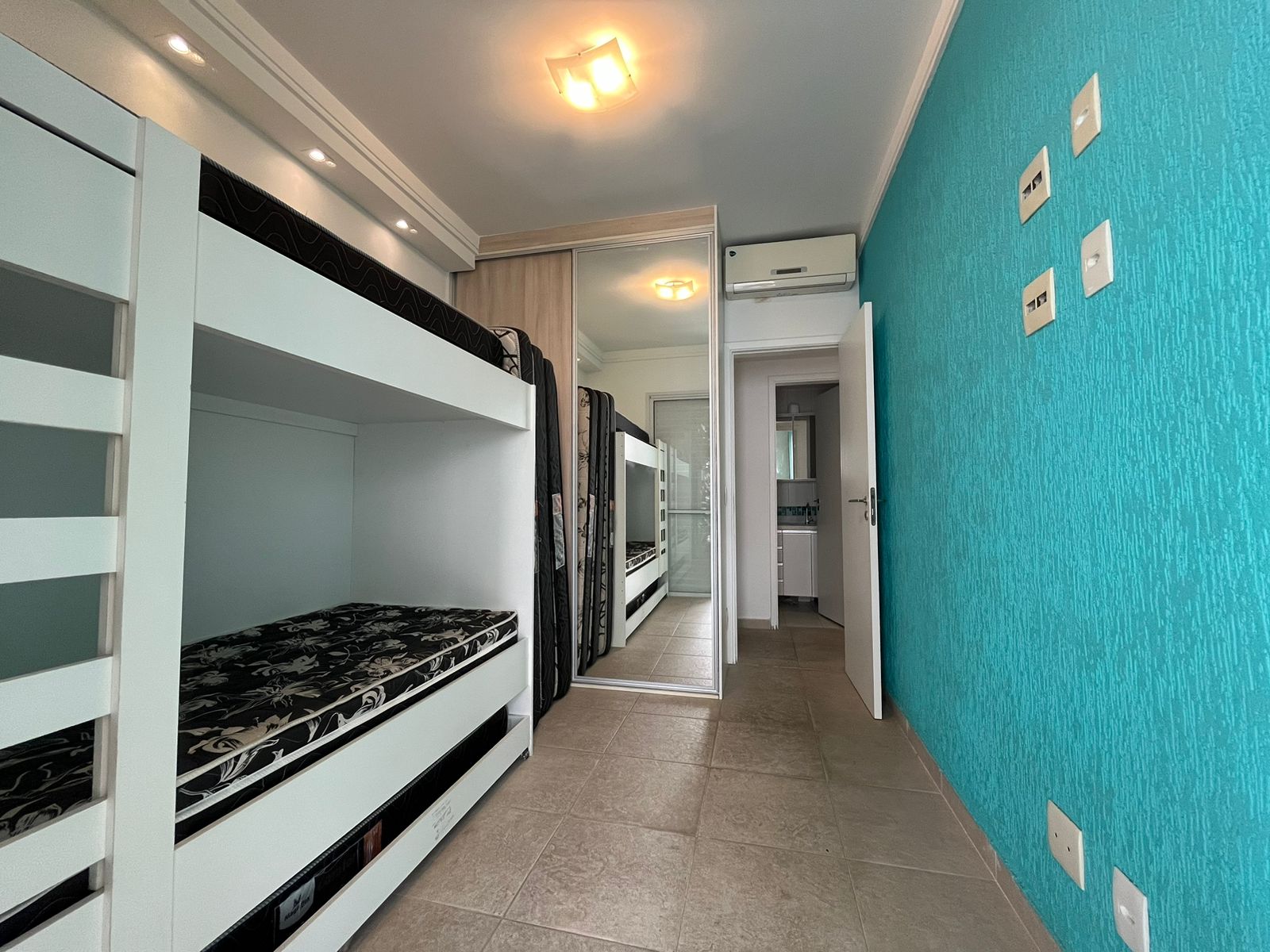 Apartamento à venda com 3 quartos, 118m² - Foto 10