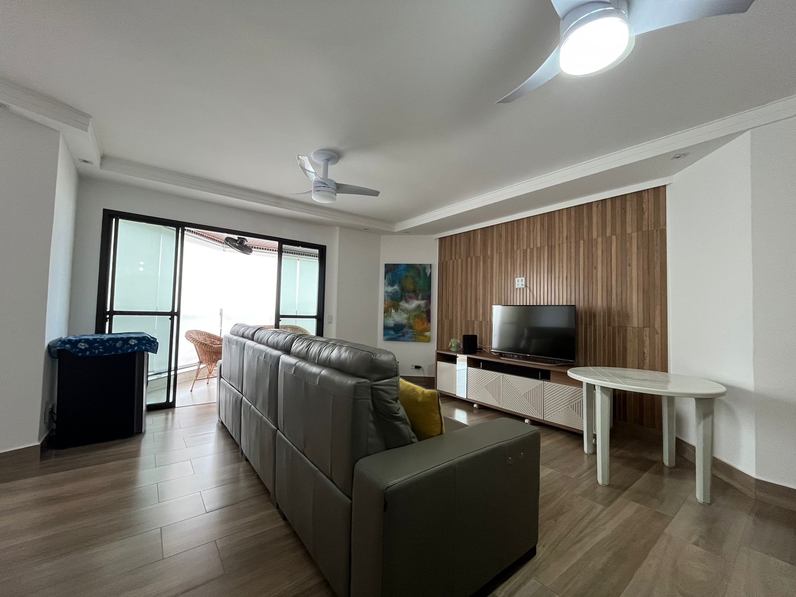 Apartamento à venda com 3 quartos, 114m² - Foto 1