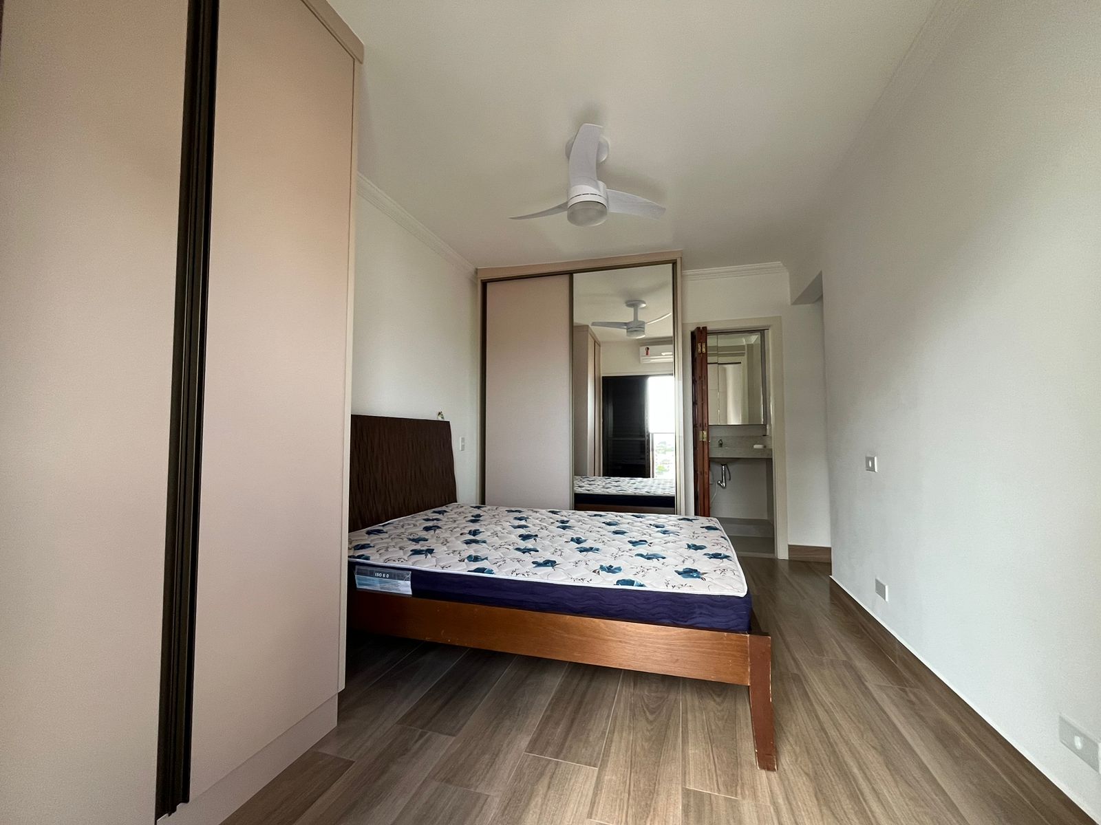 Apartamento à venda com 3 quartos, 114m² - Foto 20