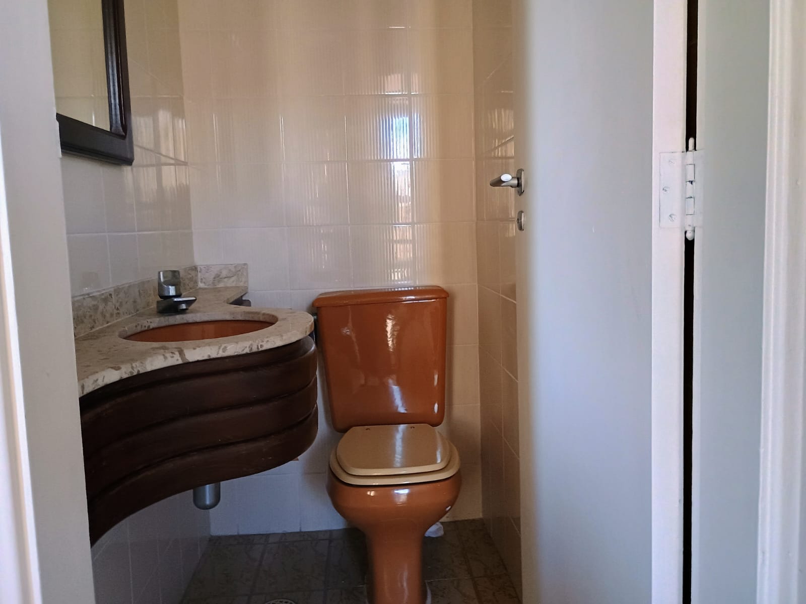 Apartamento para alugar com 4 quartos, 108m² - Foto 2