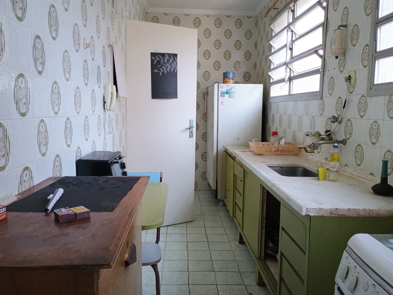 Apartamento à venda com 1 quarto, 50m² - Foto 2