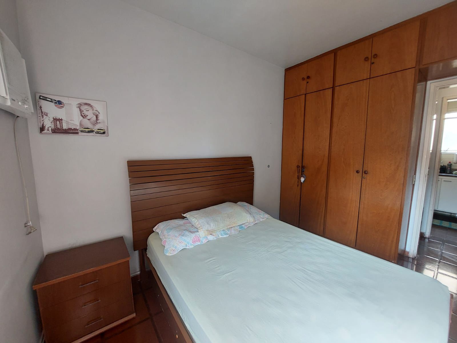 apartamento venda 2 dormitórios 1 vaga  65 m² por 270.000,00 Enseada  Guarujá/SP
