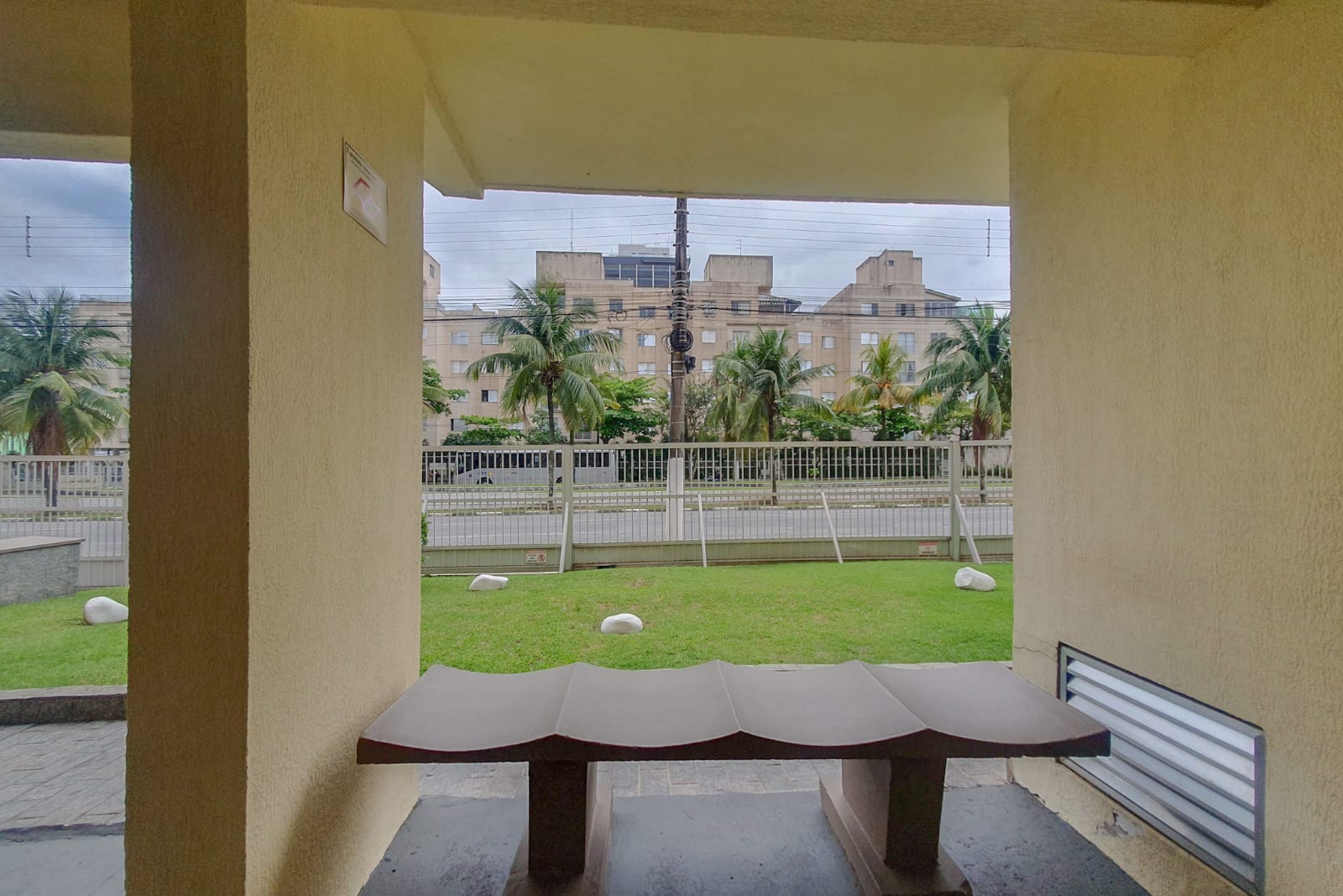 apartamento venda 2 dormitórios 1 vaga  65 m² por 270.000,00 Enseada  Guarujá/SP