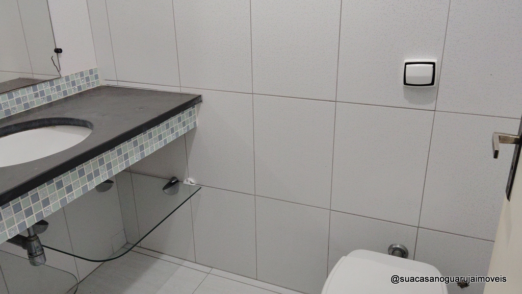 apartamento 2 dormitorios 1 vaga 74 M2 R$ 320.000,00 enseada guaruja 