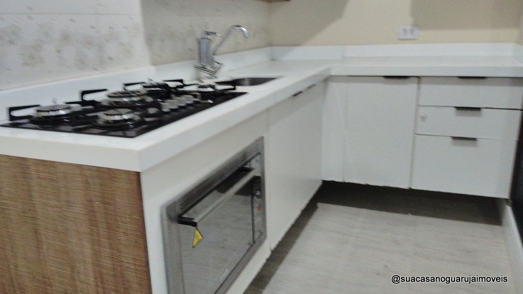 apartamento 2 dormitorios 1 vaga 74 M2 R$ 320.000,00 enseada guaruja 