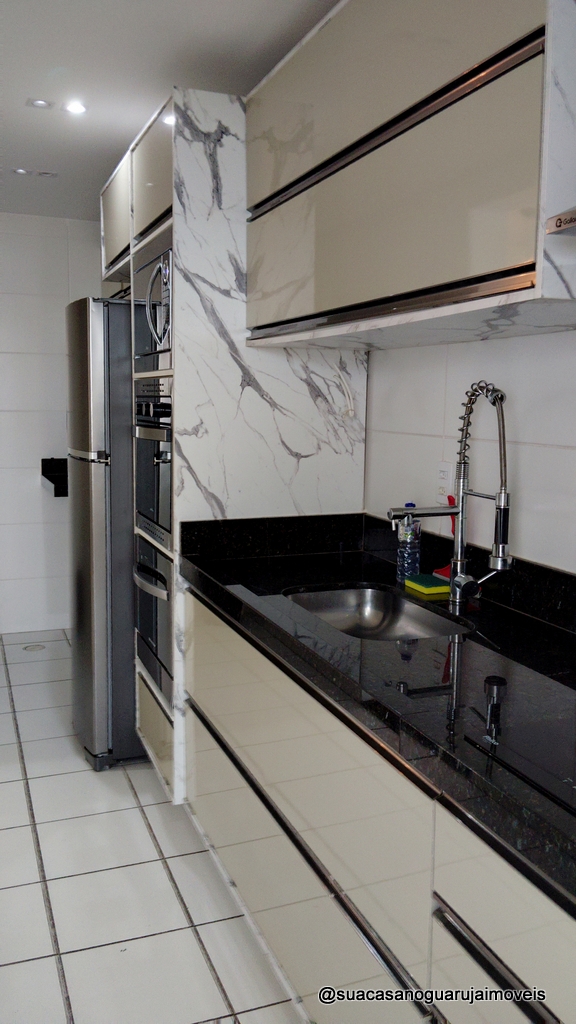 Apartamento  2 dormitórios à venda, 66 m² por R$ 750.000,00 - Loteamento João Batista Julião - Guarujá/SP COD. 3683212V