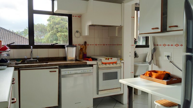 apartamento 3 dormitorios 1 suite 2 vagas por R$ 880.000.00 praia das pitangueiras guaruja cod R2140844 
