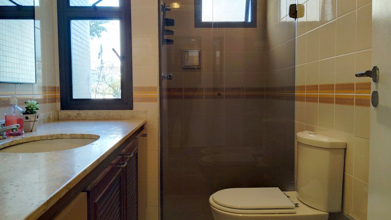 apartamento 3 dormitorios 1 suite 2 vagas por R$ 880.000.00 praia das pitangueiras guaruja cod R2140844 