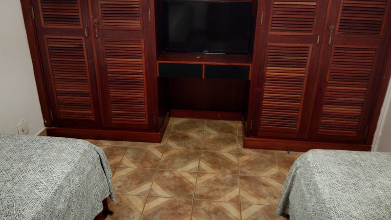 apartamento 3 dormitorios 1 suite 2 vagas por R$ 880.000.00 praia das pitangueiras guaruja cod R2140844 