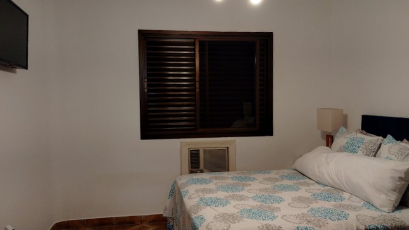 apartamento 3 dormitorios 1 suite 2 vagas por R$ 880.000.00 praia das pitangueiras guaruja cod R2140844 
