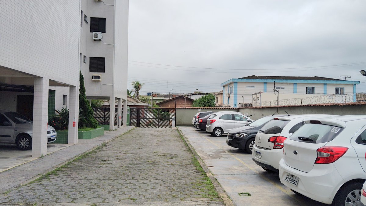 Apartamento à Venda no Condomínio Santa Rosa – Guarujá  3 Dormitórios 1 Suíte 90m² 1 Vaga de Garagem