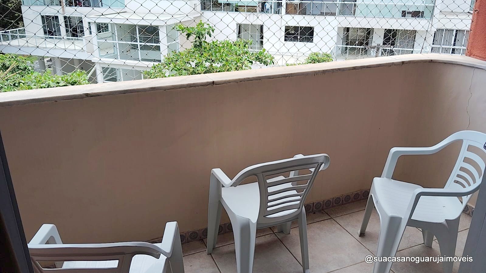 Apartamento Mobiliado na Praia da Enseada 3 Quartos 90m² Pronto para Morar ou Investir