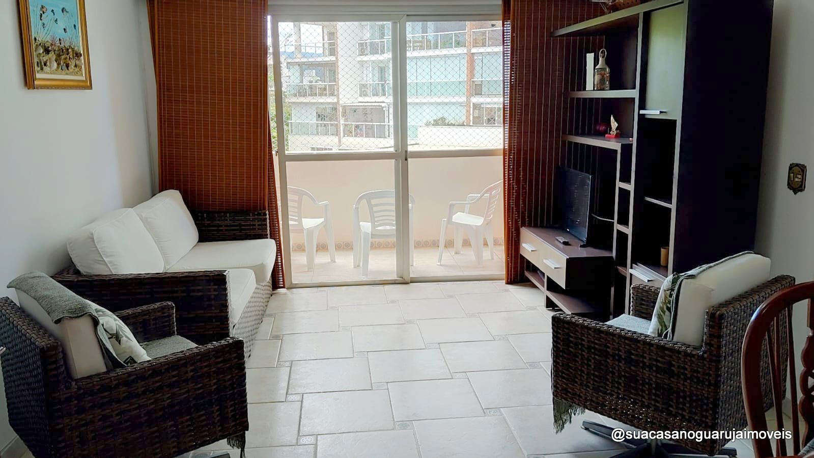 Apartamento Mobiliado na Praia da Enseada 3 Quartos 90m² Pronto para Morar ou Investir