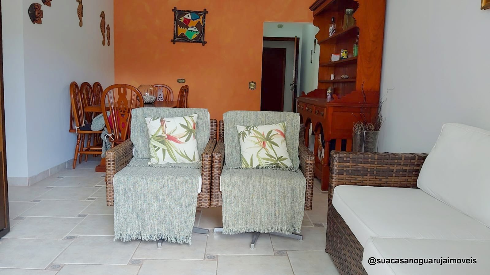 Apartamento Mobiliado na Praia da Enseada 3 Quartos 90m² Pronto para Morar ou Investir