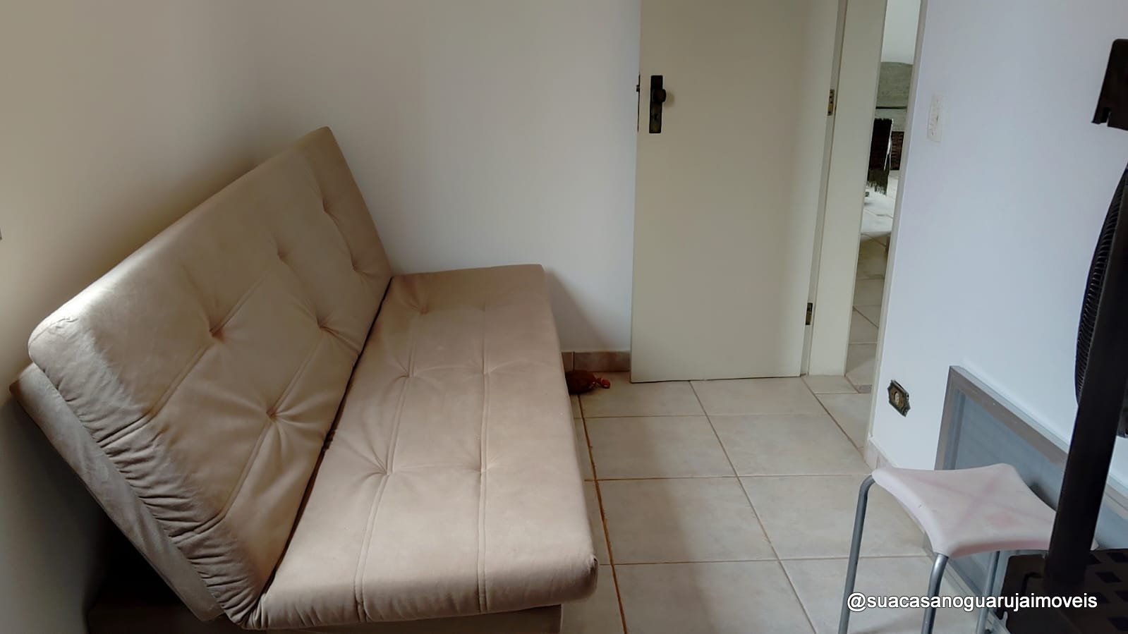 Apartamento Mobiliado na Praia da Enseada 3 Quartos 90m² Pronto para Morar ou Investir