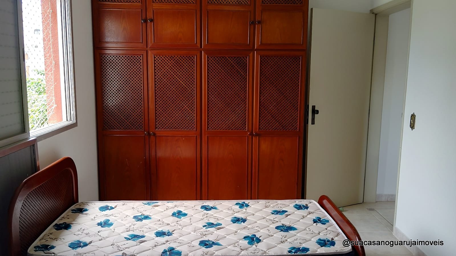 Apartamento Mobiliado na Praia da Enseada 3 Quartos 90m² Pronto para Morar ou Investir
