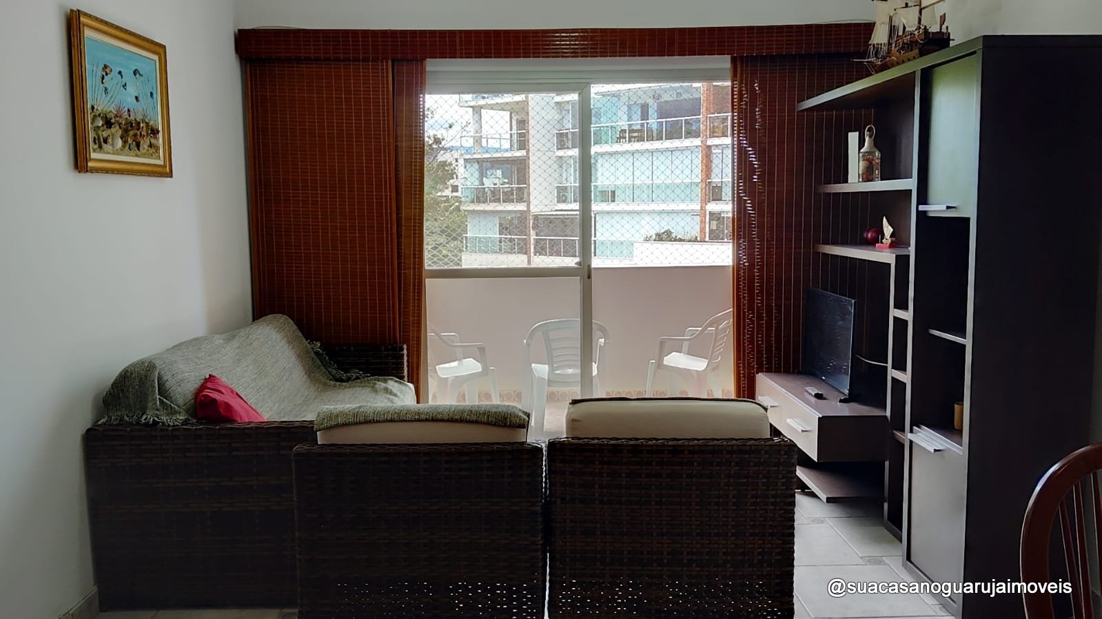 Apartamento Mobiliado na Praia da Enseada 3 Quartos 90m² Pronto para Morar ou Investir