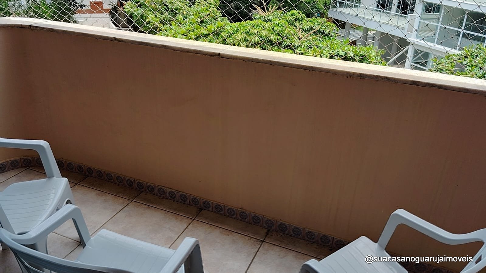 Apartamento Mobiliado na Praia da Enseada 3 Quartos 90m² Pronto para Morar ou Investir