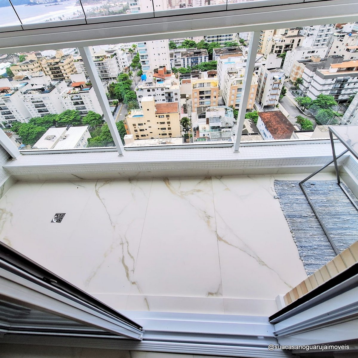 cobertura venda 3 dormitórios com lazer e vista para mar na Praia da Enseada cod cob2026