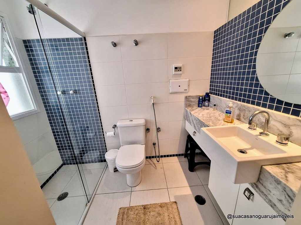 Apartamento à Venda na Praia das Pitangueiras – Guarujá 3 Suítes, Vista Mar, Condomínio com Lazer Completo APP10202191V
