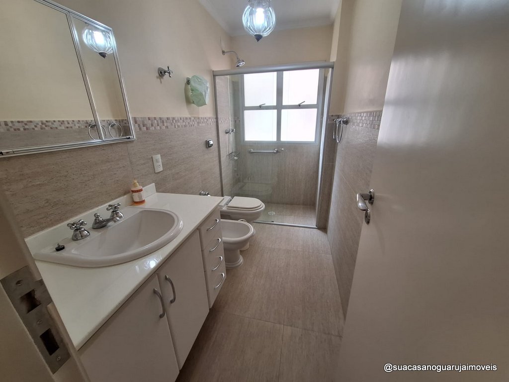 Apartamento à Venda 3 dormitorios  Pitangueiras – Guarujá Vista Mar Condomínio com Lazer Completo APP102021912V