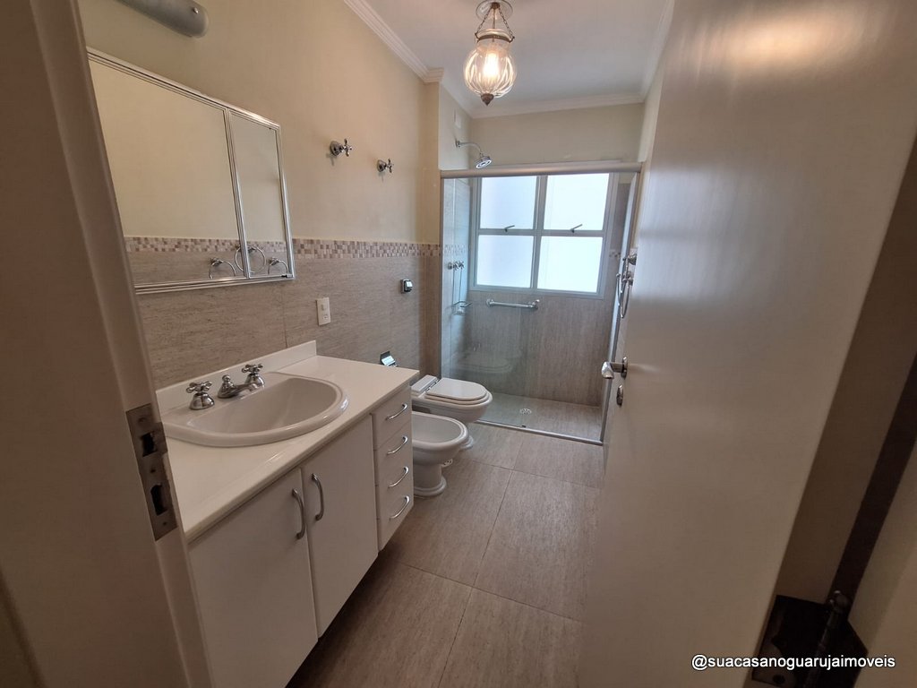 Apartamento à Venda 3 dormitorios  Pitangueiras – Guarujá Vista Mar Condomínio com Lazer Completo APP102021912V