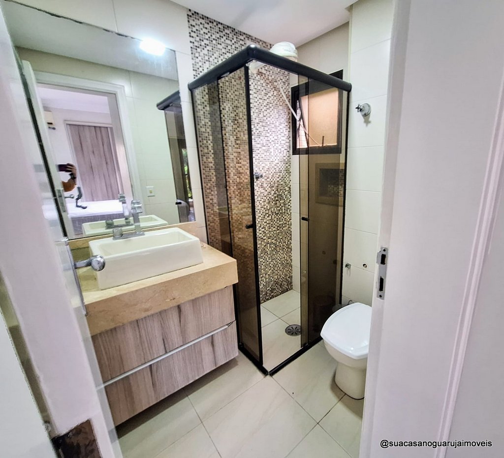 cobertura venda com 3 Quartos e 6 banheiros  280 m² por R 1.200.00 pitangueiras guaruja  