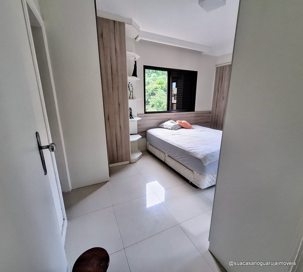 cobertura venda com 3 Quartos e 6 banheiros  280 m² por R 1.200.00 pitangueiras guaruja  