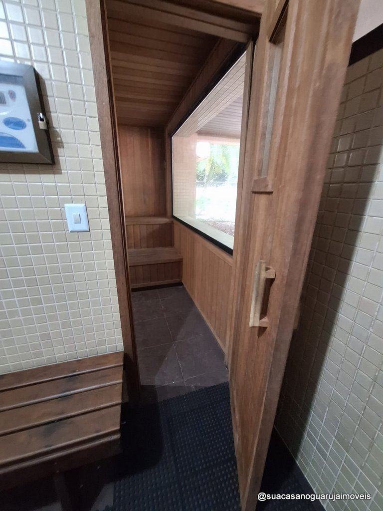 cobertura venda com 3 Quartos e 6 banheiros  280 m² por R 1.200.00 pitangueiras guaruja  