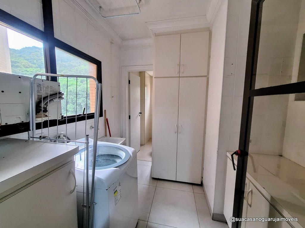 cobertura venda com 3 Quartos e 6 banheiros  280 m² por R 1.200.00 pitangueiras guaruja  