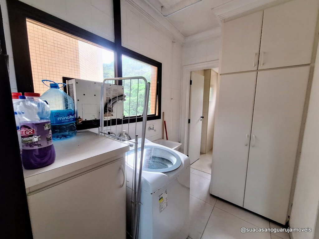 cobertura venda com 3 Quartos e 6 banheiros  280 m² por R 1.200.00 pitangueiras guaruja  