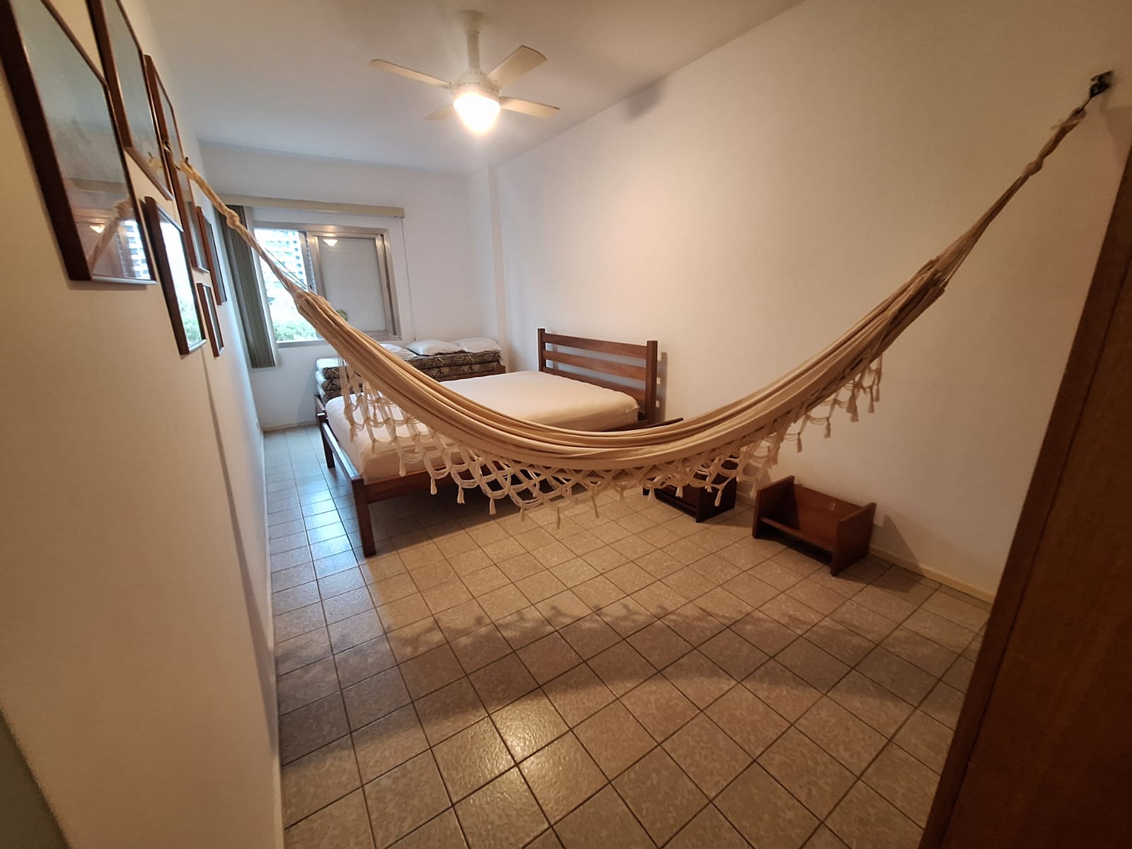 Apartamento com 2 Quartos e 2 banheiros à Venda, 90 m² por R$ 450.000