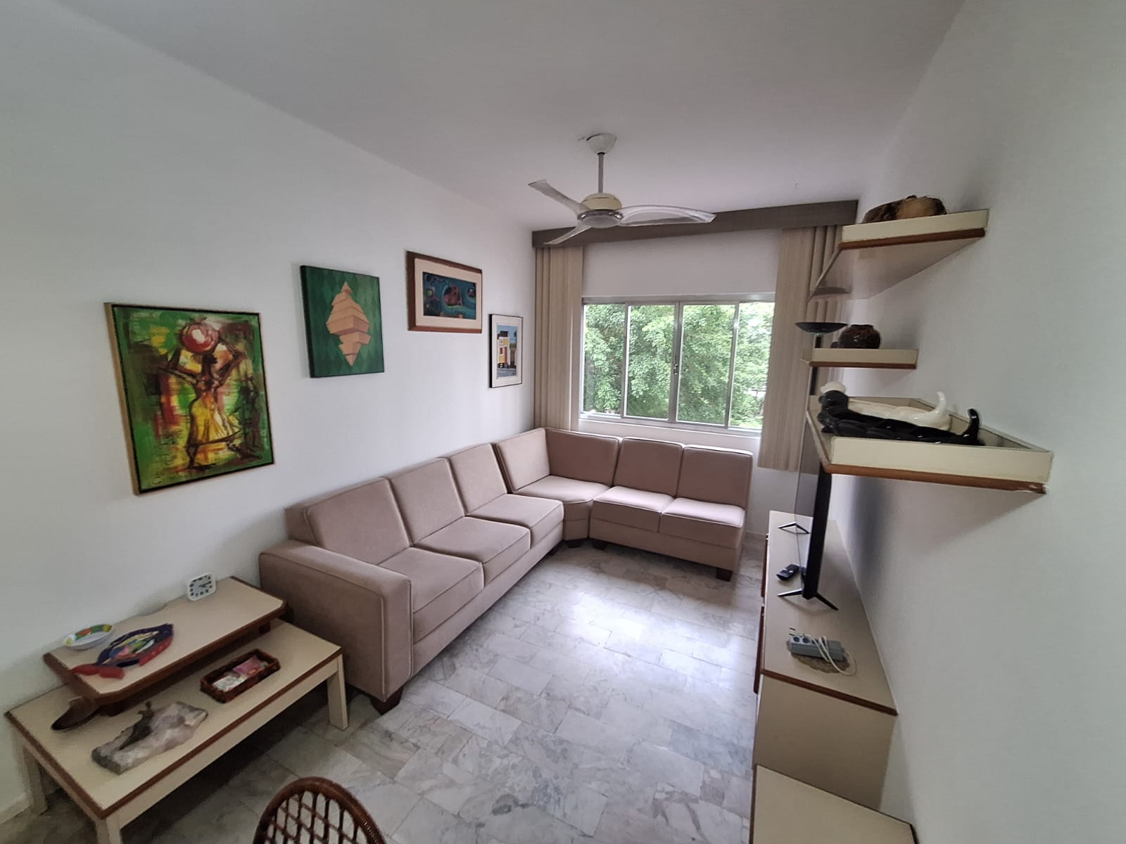Apartamento com 2 Quartos e 2 banheiros à Venda, 90 m² por R$ 450.000