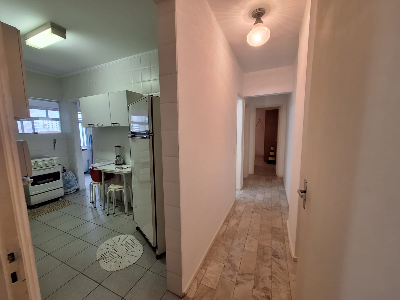 Apartamento com 2 Quartos e 2 banheiros à Venda, 90 m² por R$ 450.000