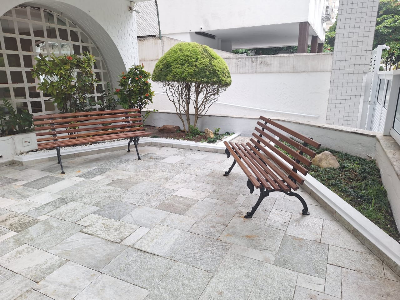 Apartamento com 2 Quartos e 2 banheiros à Venda, 90 m² por R$ 450.000