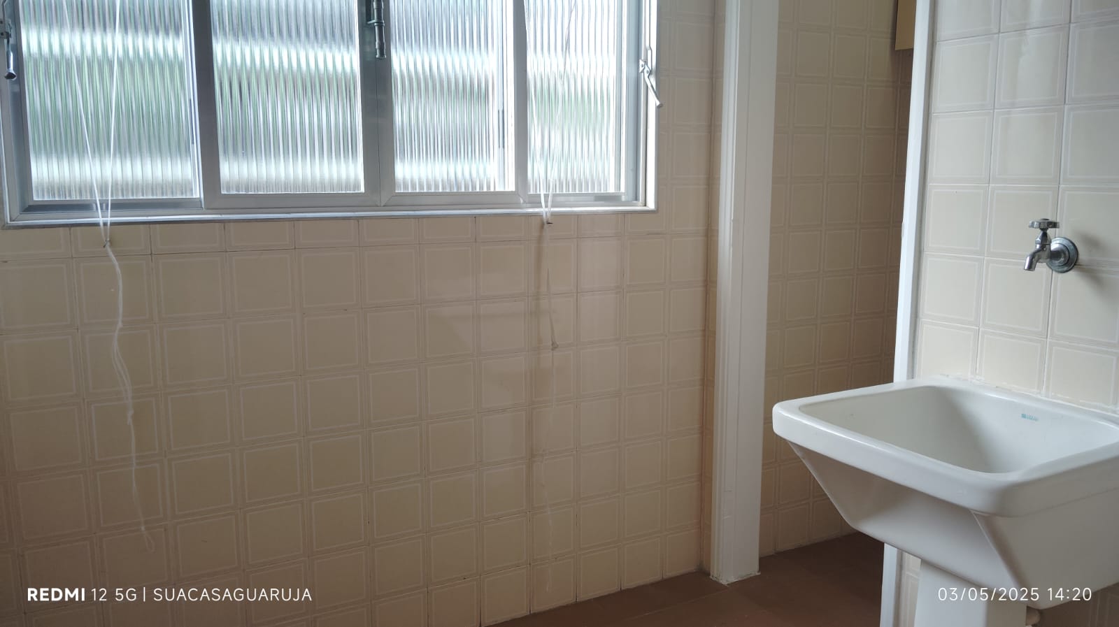 Apartamento Mobiliado à Venda com 1 Dormitório e Sacada na Praia da Enseada – região Rufinos, Guarujá cod R4937291
