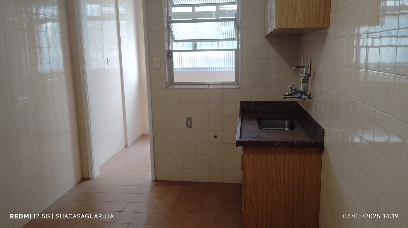 Apartamento Mobiliado à Venda com 1 Dormitório e Sacada na Praia da Enseada – região Rufinos, Guarujá cod R4937291