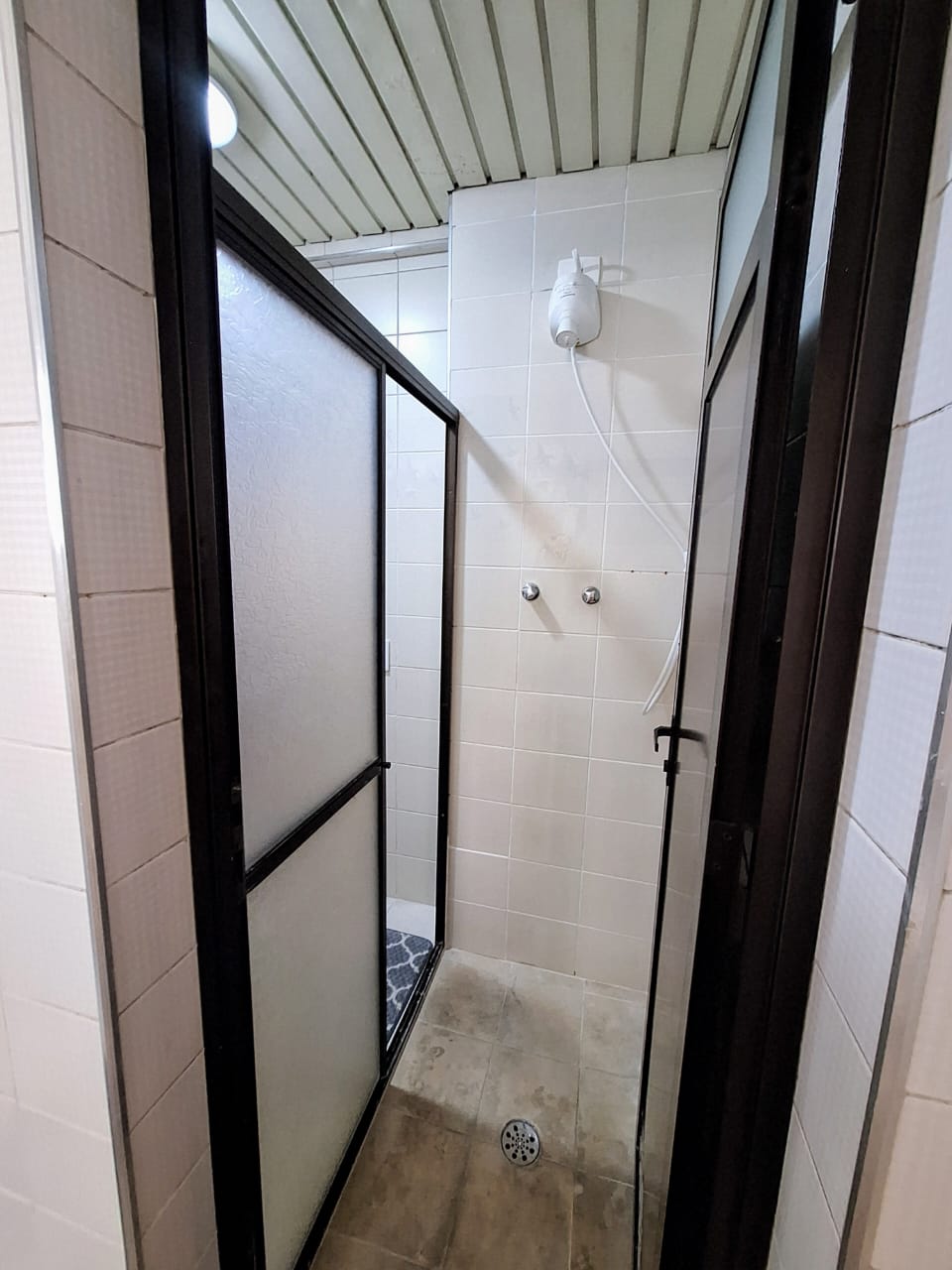 Apartamento à venda 3 Quartos  1 suite  2 vagas ,137m² - Pitangueiras  Guaruja cod R0324315
