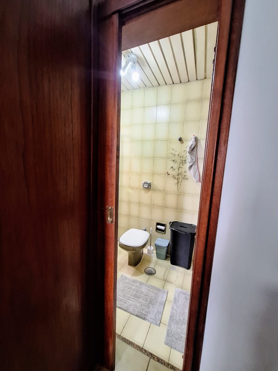 Apartamento à venda 3 Quartos  1 suite  2 vagas ,137m² - Pitangueiras  Guaruja cod R0324315