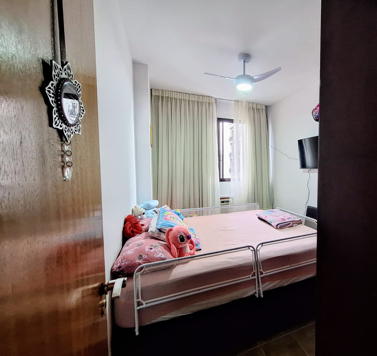 Apartamento à venda 3 Quartos  1 suite  2 vagas ,137m² - Pitangueiras  Guaruja cod R0324315