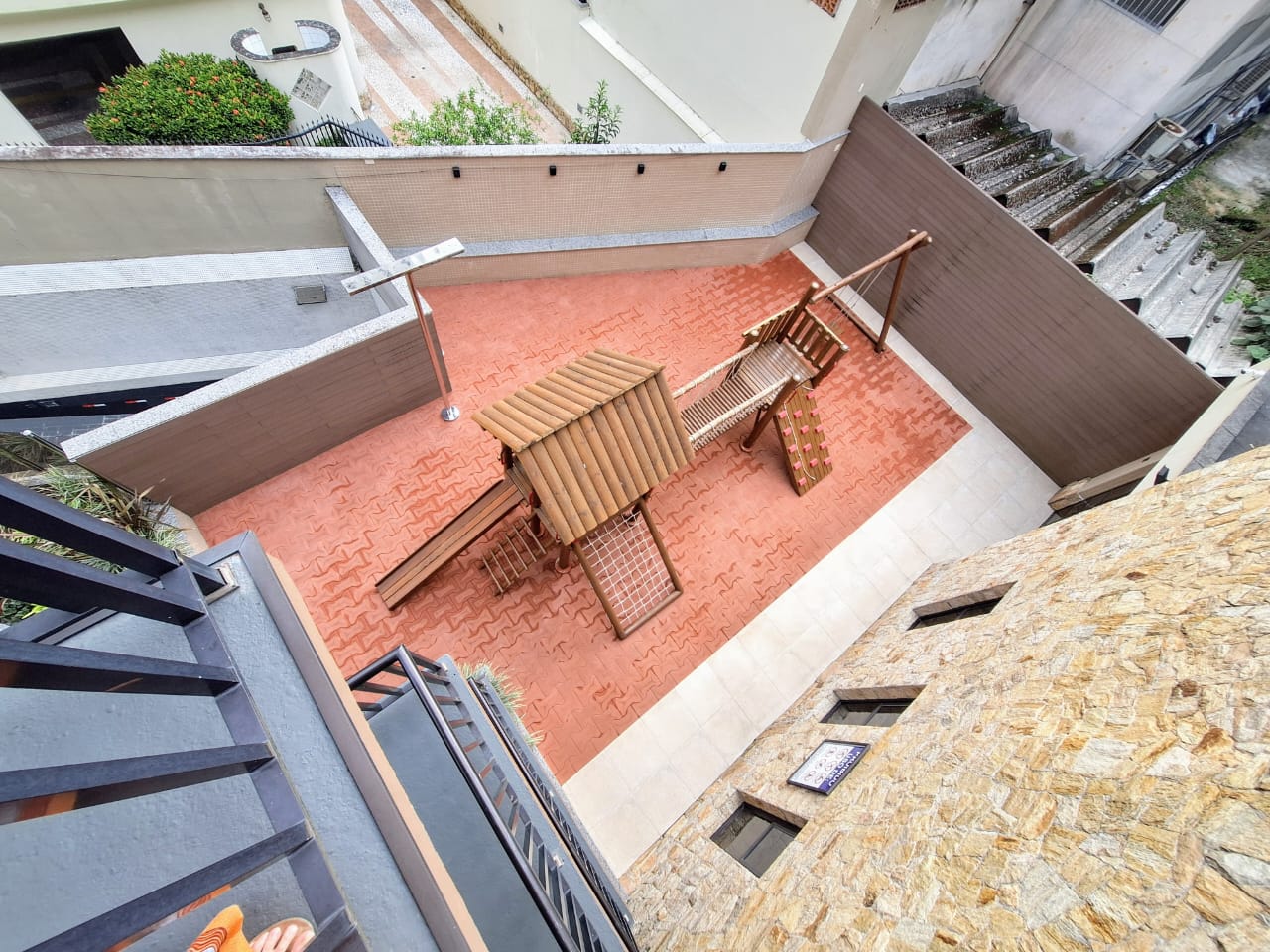 Apartamento à venda 3 Quartos  1 suite  2 vagas ,137m² - Pitangueiras  Guaruja cod R0324315