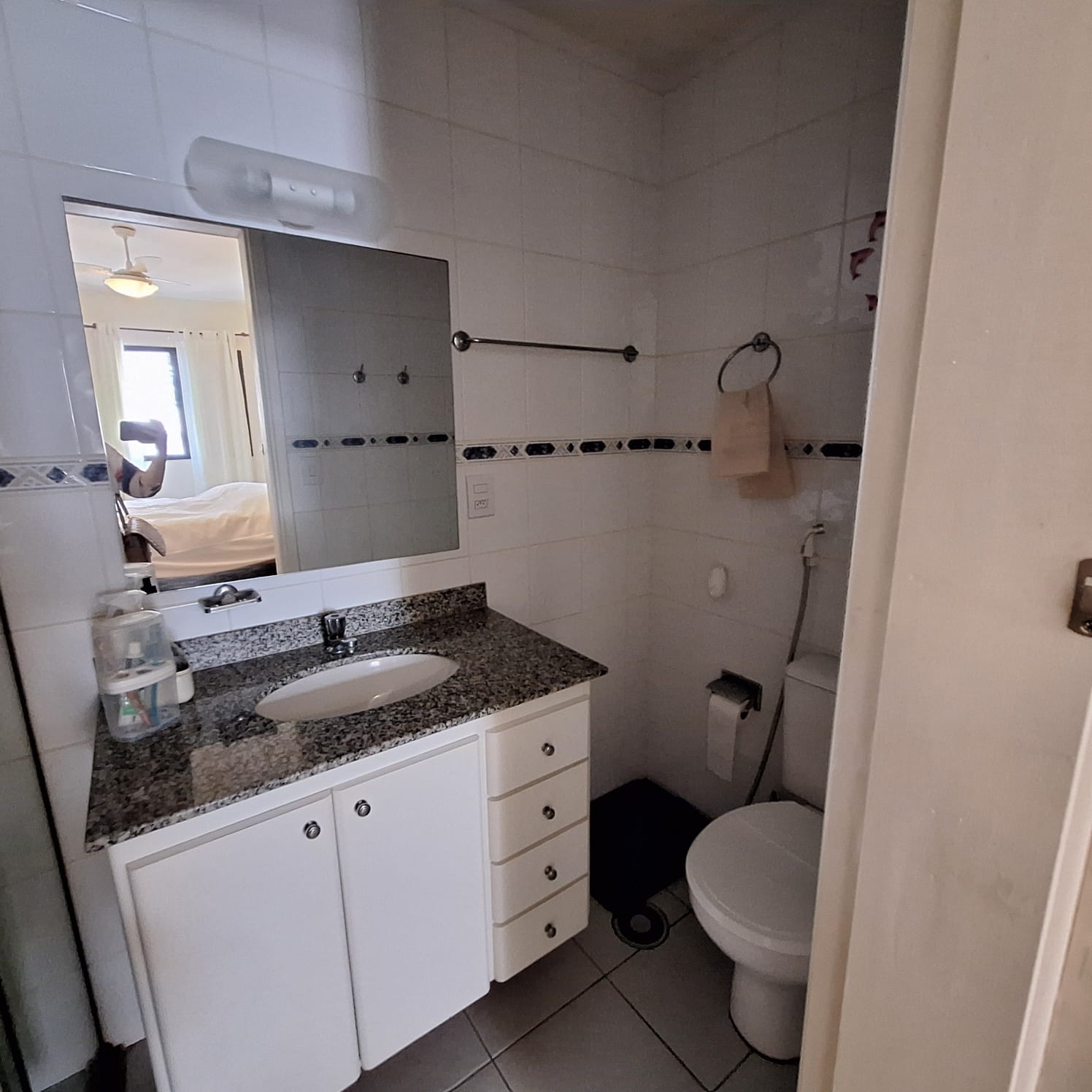 Apartamento Refomado com 2 dormtórios