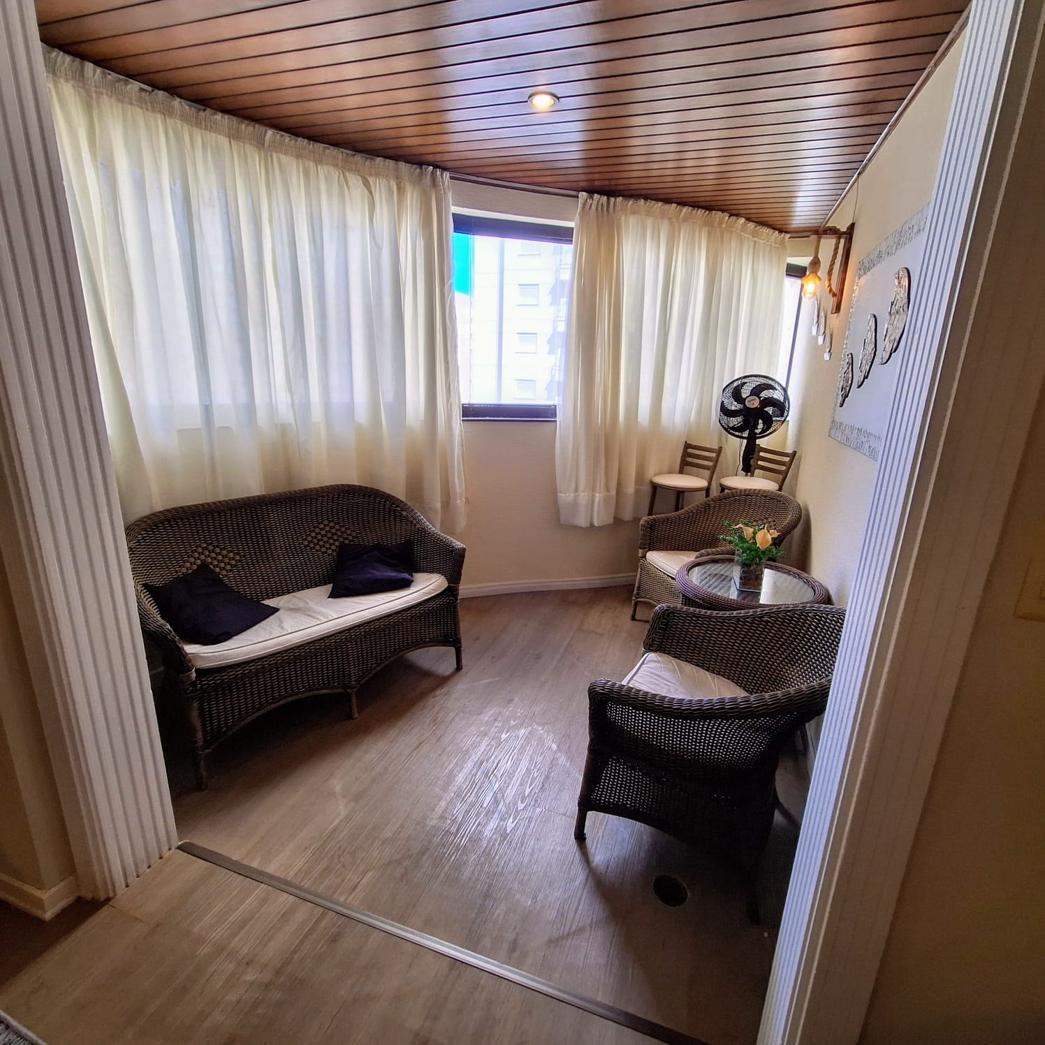 Apartamento Refomado com 2 dormtórios