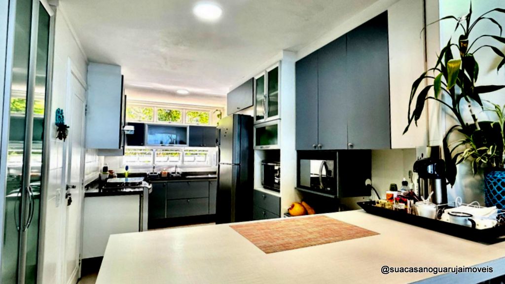 Apartamento 4 dormitórios  4 suites venda 180 m² por R$ 1.500.000,00 - Sorocotuba - Guarujá/SP AP02831