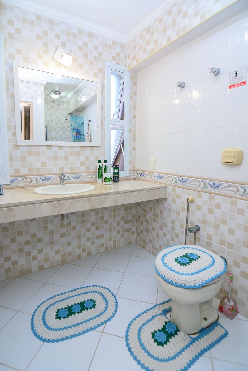 Apartamento venda 3 dormitorios 1 suite  120m²  1 vaga Reformado Vista Mar Pitangueiras - Guarujá R0748151