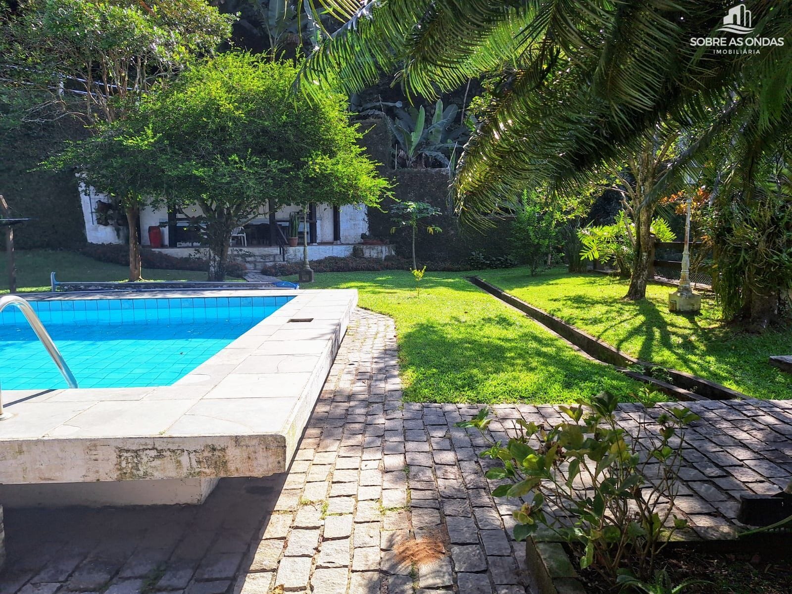 Casa à venda com 6 quartos, 762m² - Foto 4